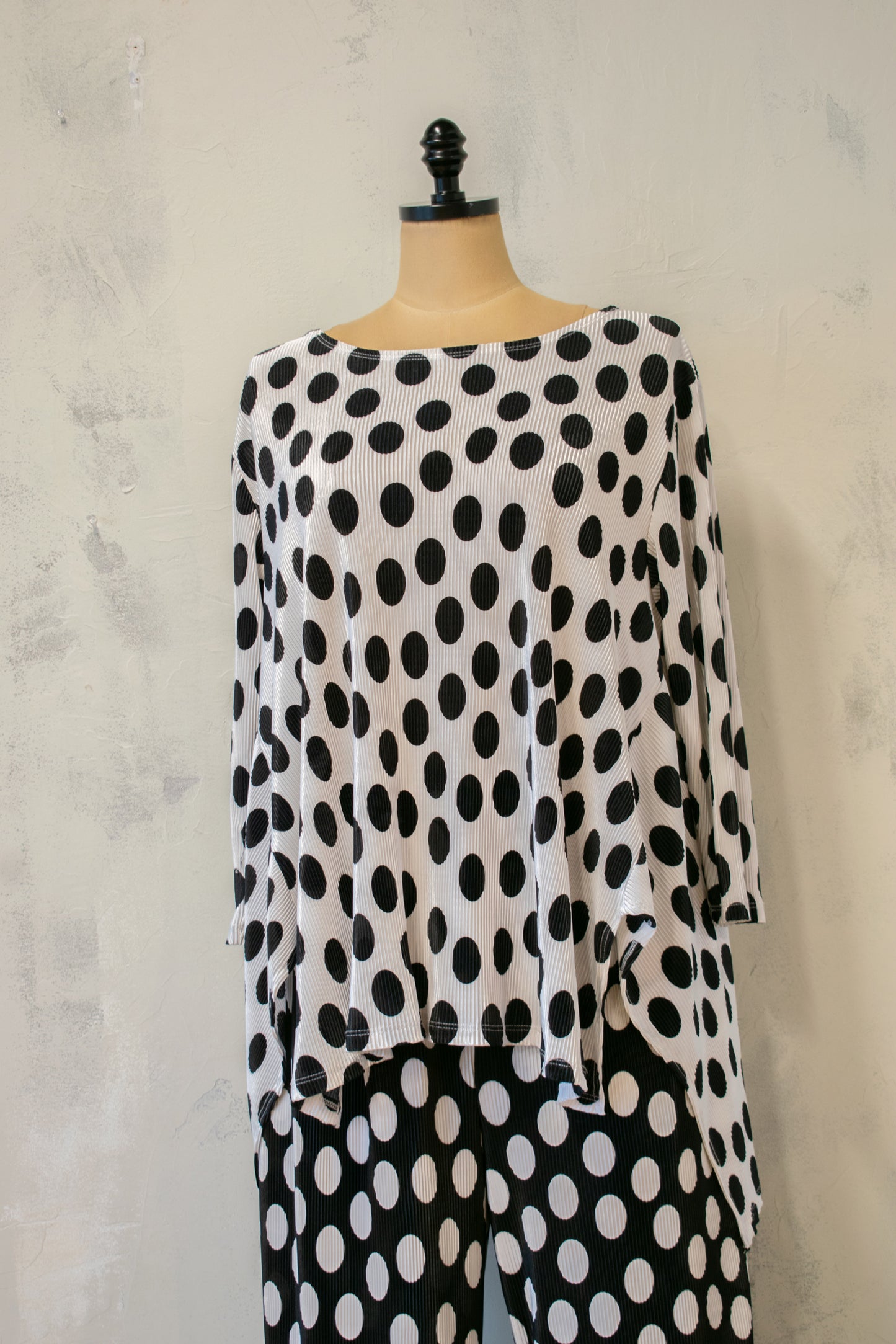 Kozan; Pleated Dot Tunic