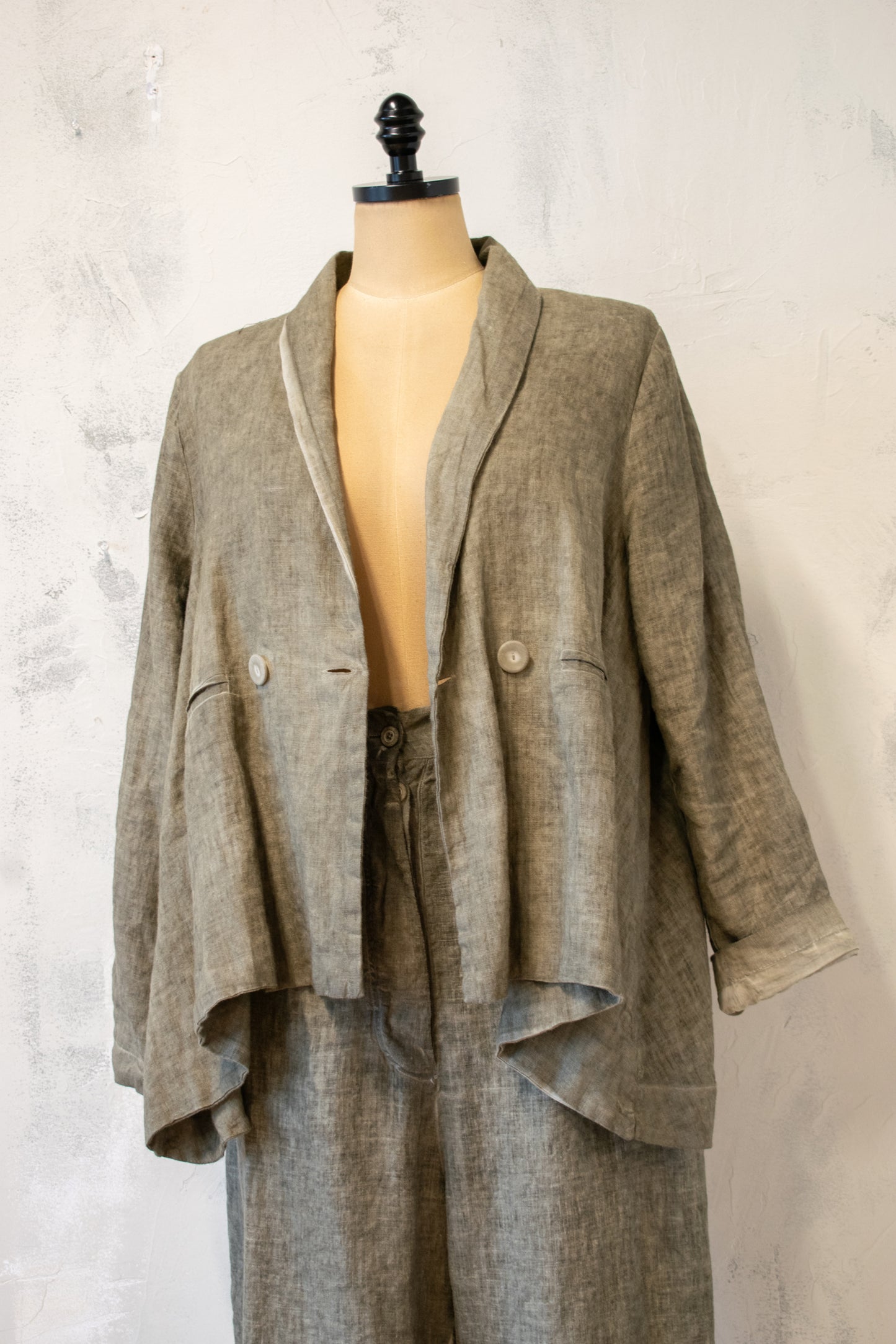 Baci; Mineral Wash Linen Relaxed Blazer
