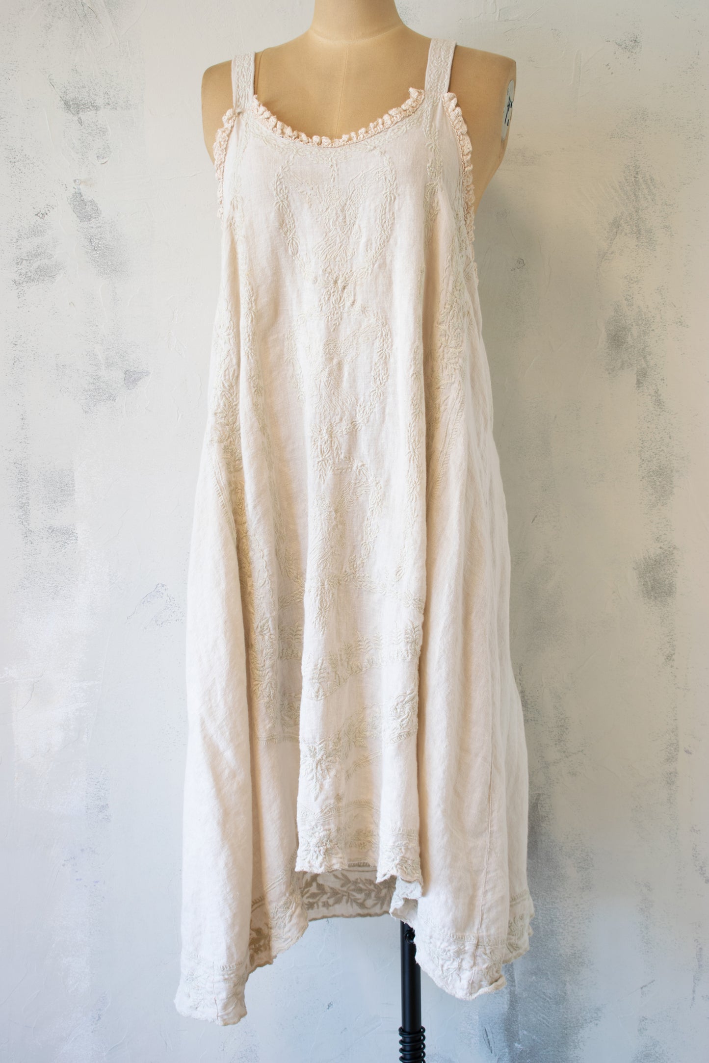 Magnolia Pearl Embroidered Dress with Lace Trim