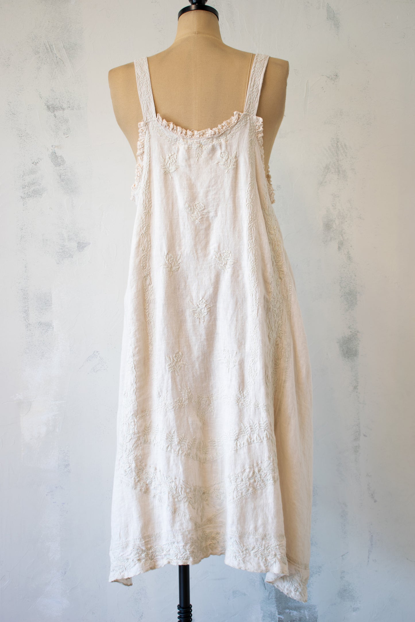 Magnolia Pearl Embroidered Dress with Lace Trim