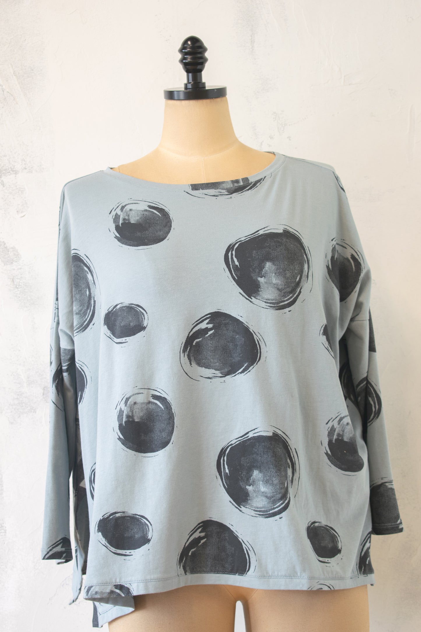 MxM; Pima Cotton Top in Grey Blue Circles