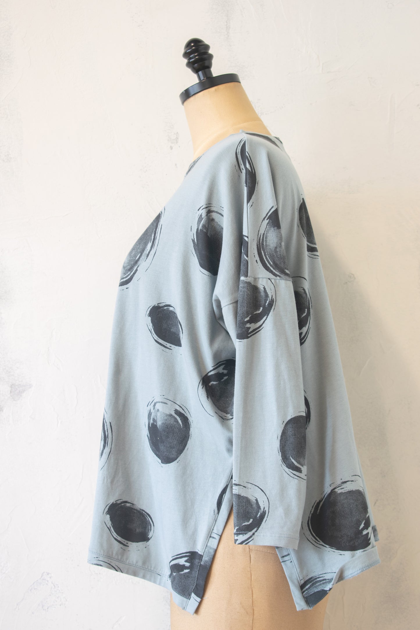 MxM; Pima Cotton Top in Grey Blue Circles