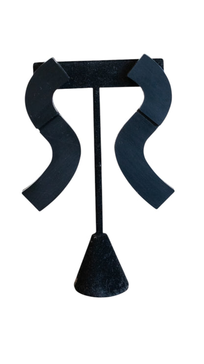 Mies Earrings in Black