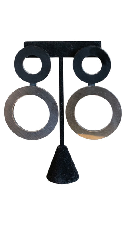 Frame Earrings in Black and Silver