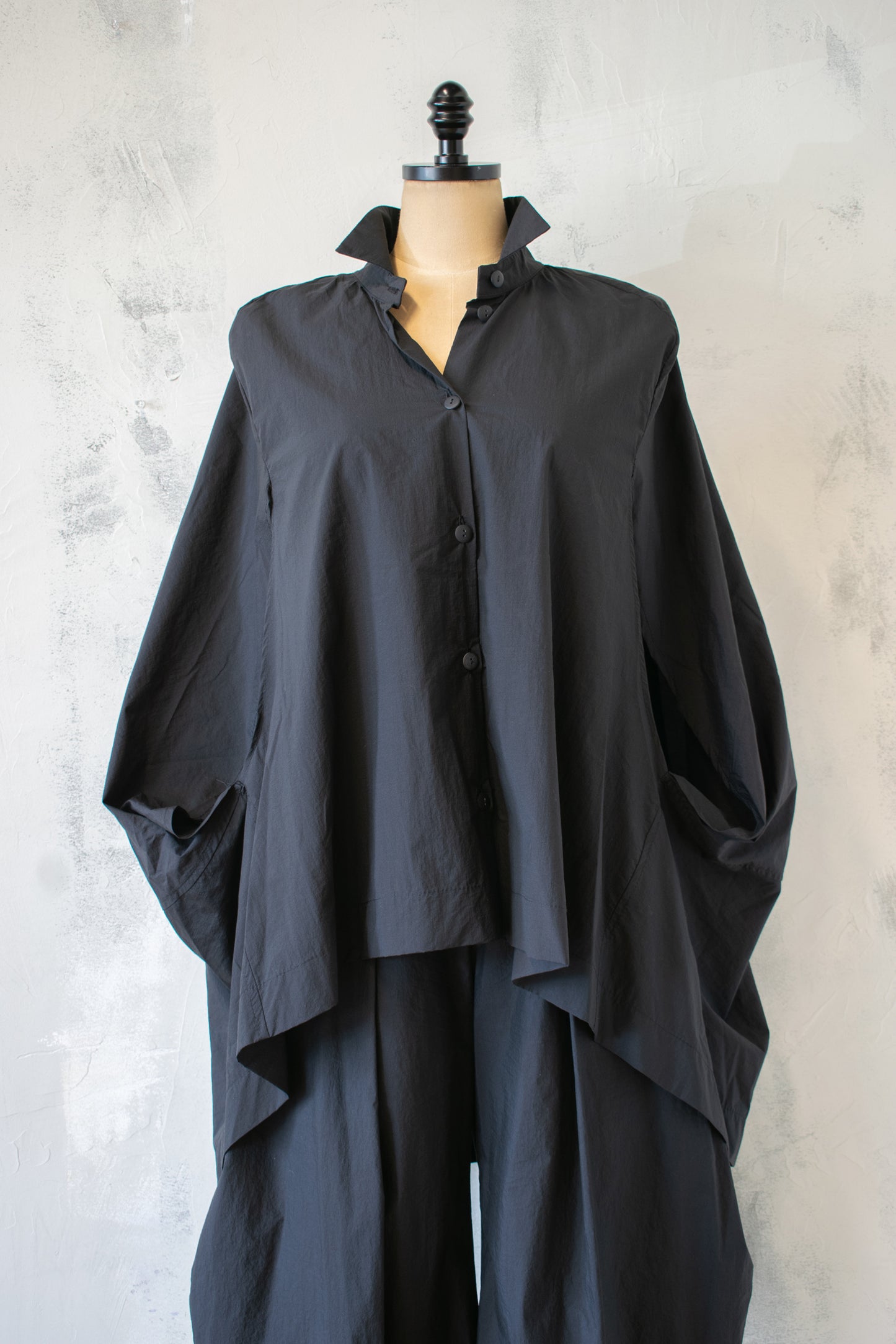 NRK; Mako Shirt in Black