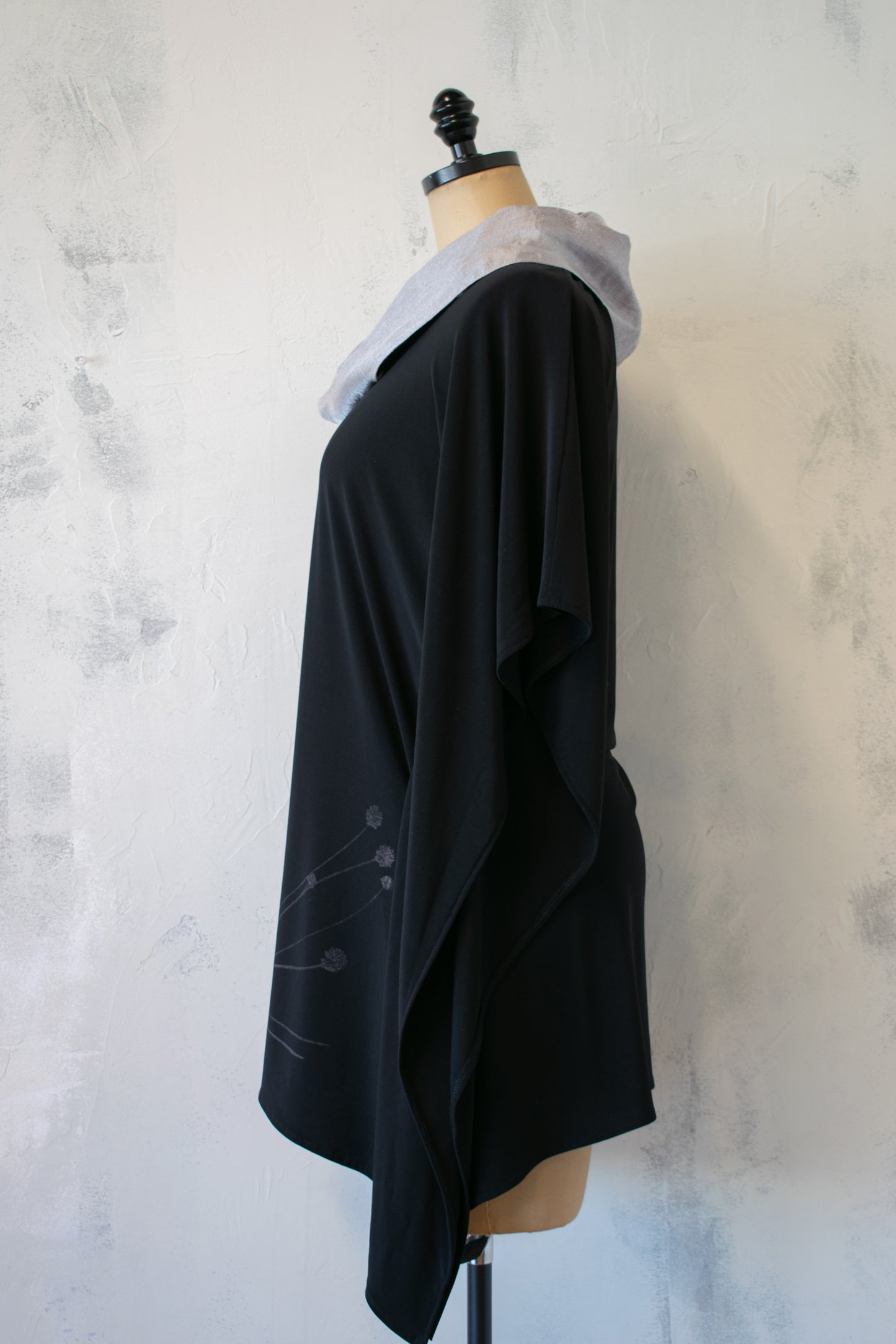 IGOR; Printed Wing Tunic w Silver Collar