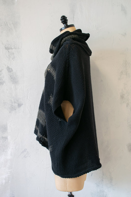 Crea: Two Tone Abstract Sweater
