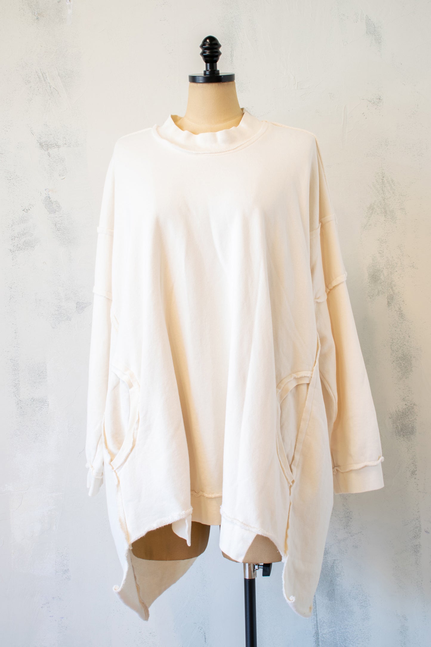 Bodil Oversized Circle Sweatshirt In Cream
