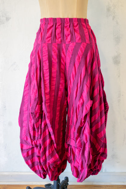 Bodil Full Pant in Berry