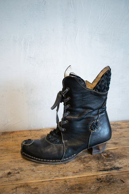 Rovers: Lace Up Boot