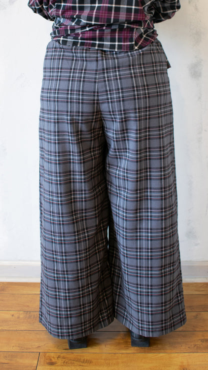 Plaid Tab Pocket Pleated Pant in Mixed Burgundy