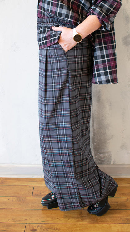 Plaid Tab Pocket Pleated Pant in Mixed Burgundy