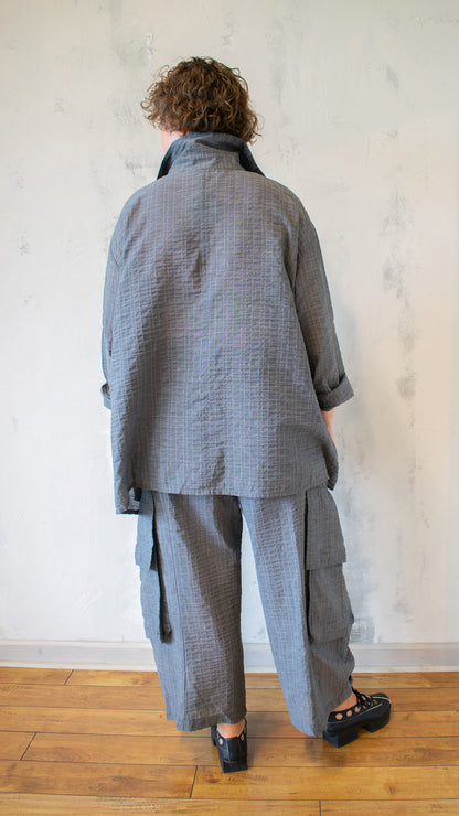 Folded Pullover Shirt in Grey Bubble