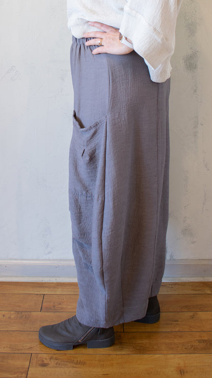 Double Pocket Pant in Pintuck Woven (Multiple Colors)