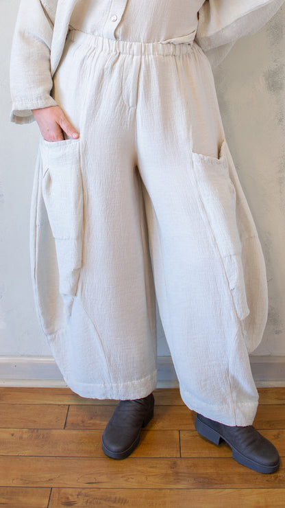 Double Pocket Pant in Pintuck Woven (Multiple Colors)