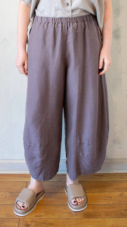 Tucked Hem Pant (Multiple Colors)