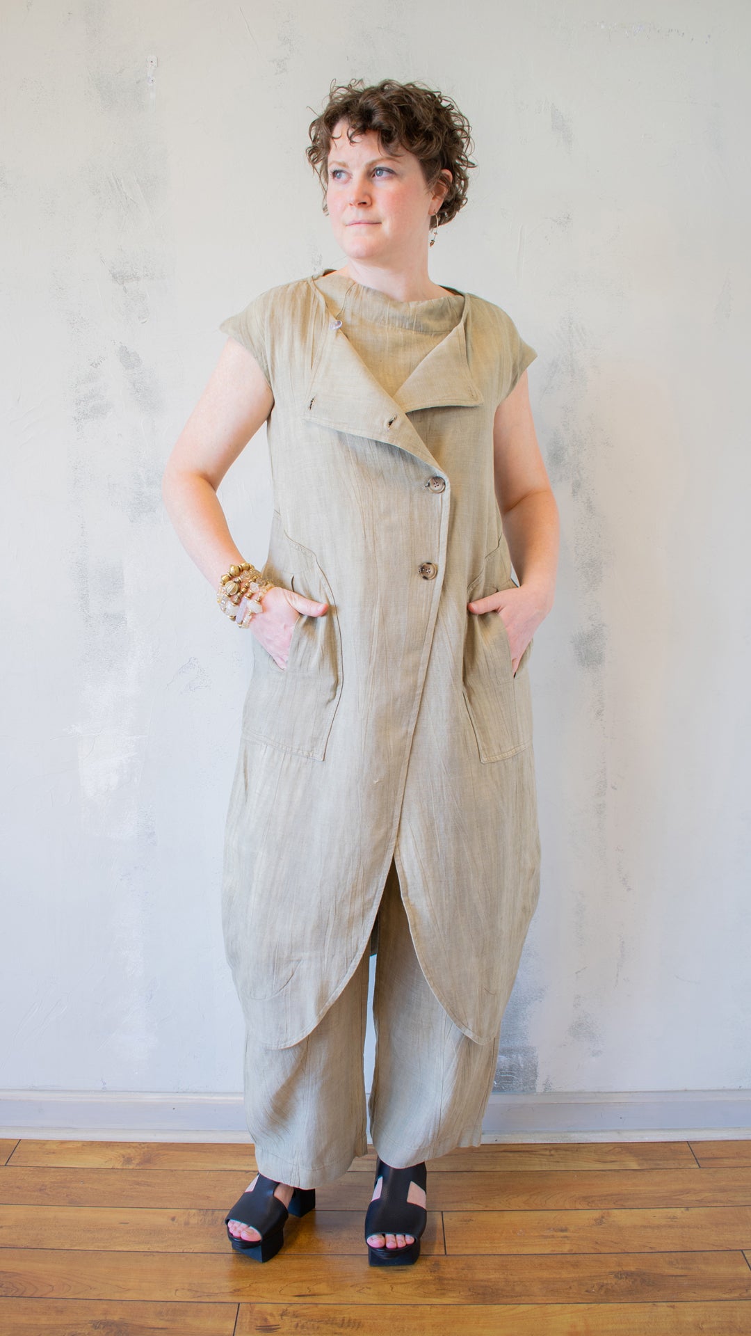 Muriel Duster in Khaki