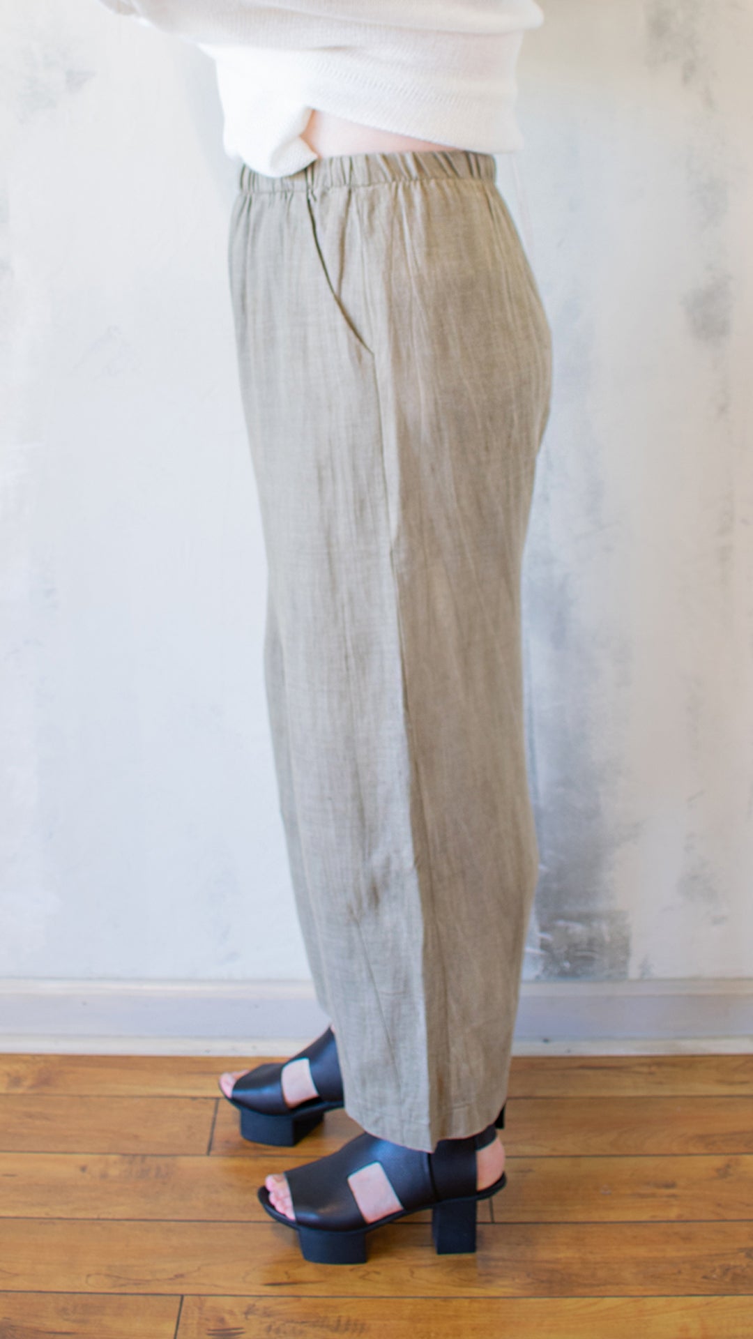 Tali Straight Pant in Khaki