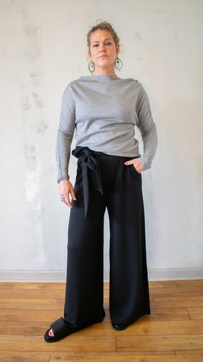 Long Sleeve Boat Neck Pullover (Multiple Colors)