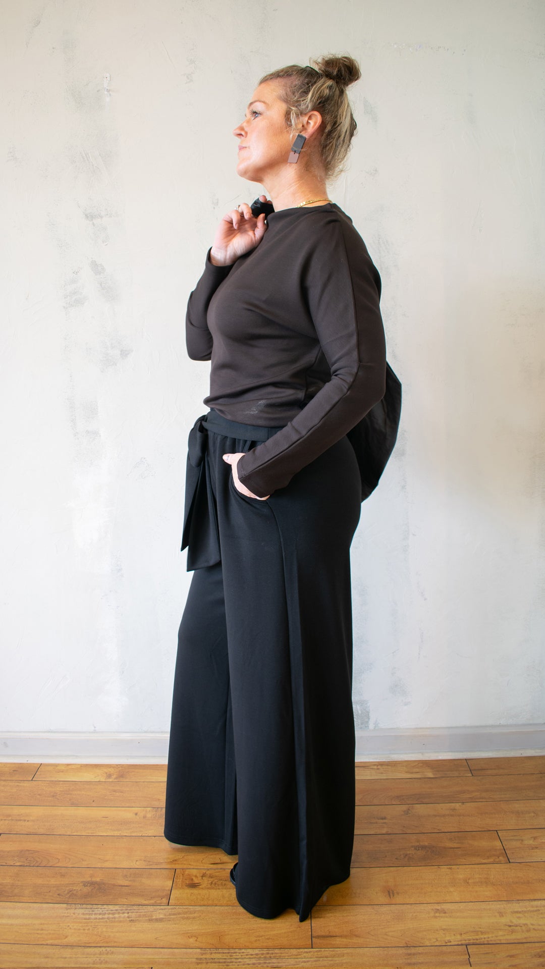 Long Sleeve Boat Neck Pullover (Multiple Colors)