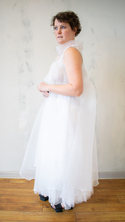 Mesh Cowl Topper in White