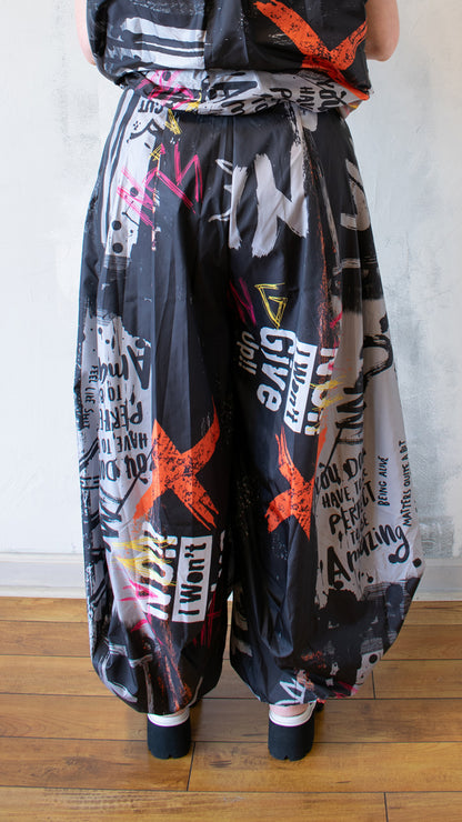 Bloused Pant in Graffiti