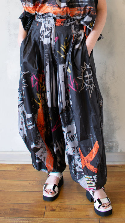 Bloused Pant in Graffiti