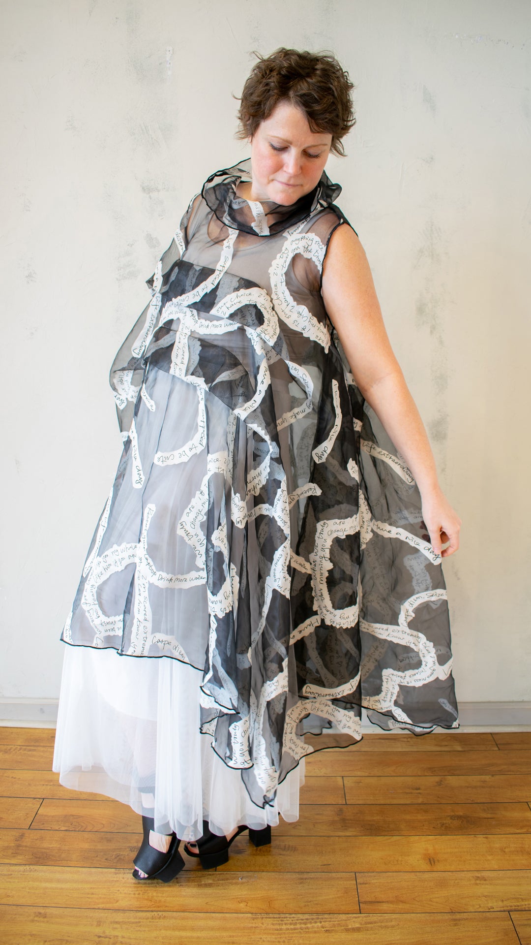 Mesh Cowl Topper in Poem