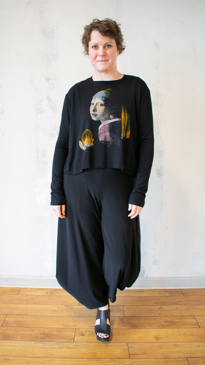 Pearl Girl Crop Long Sleeve Tee