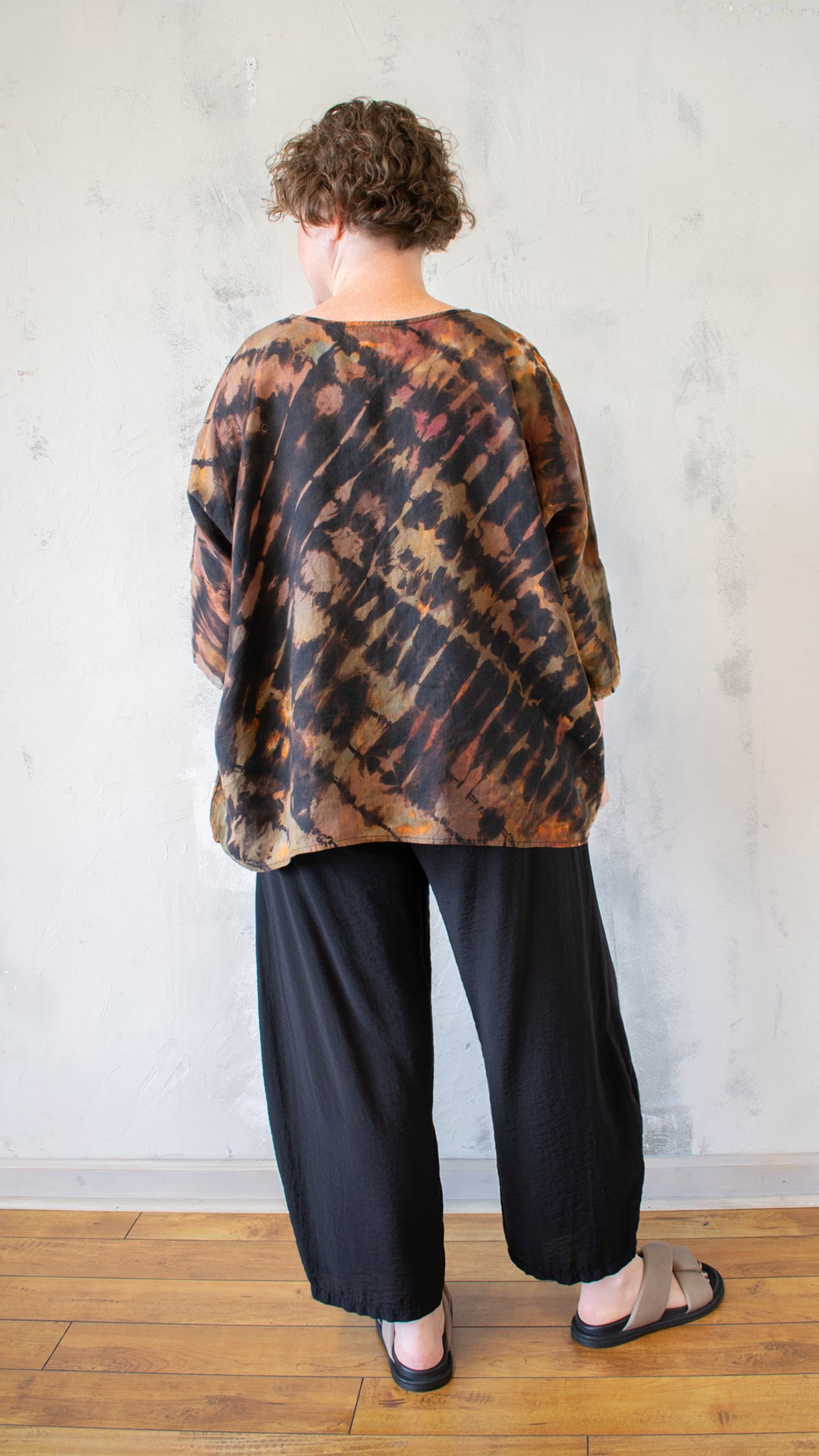 Shibori Linen Swing Top – Earth