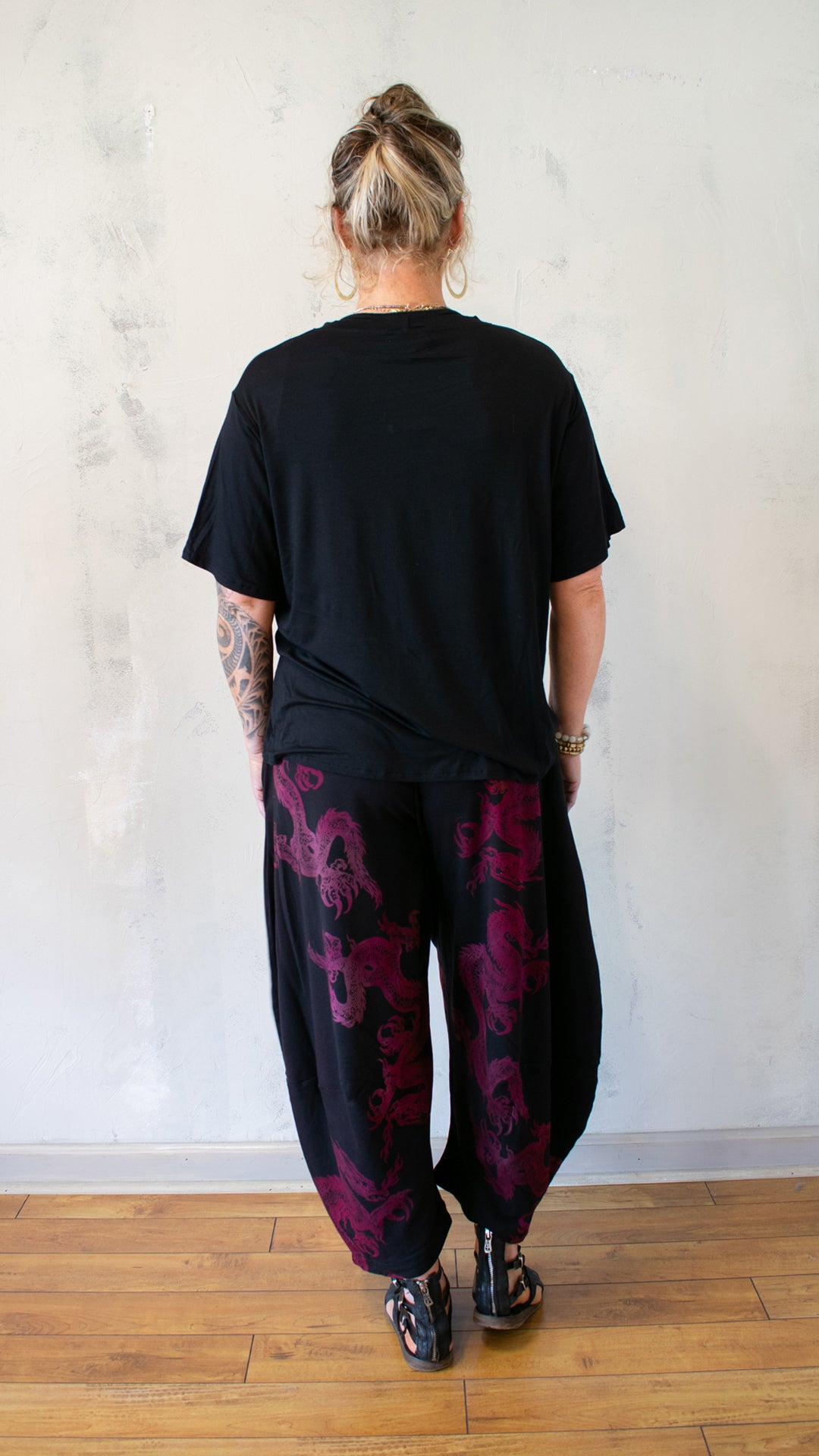 Rose Boyfriend Tee in Fuchsia