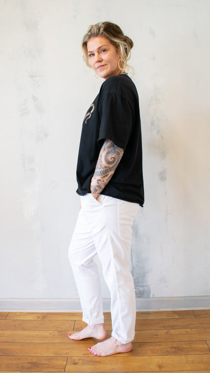 Octopus in Meta Glasses Long Tee