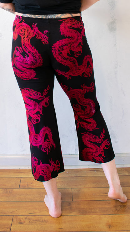 Crop Flare Leg in Pink Dragon
