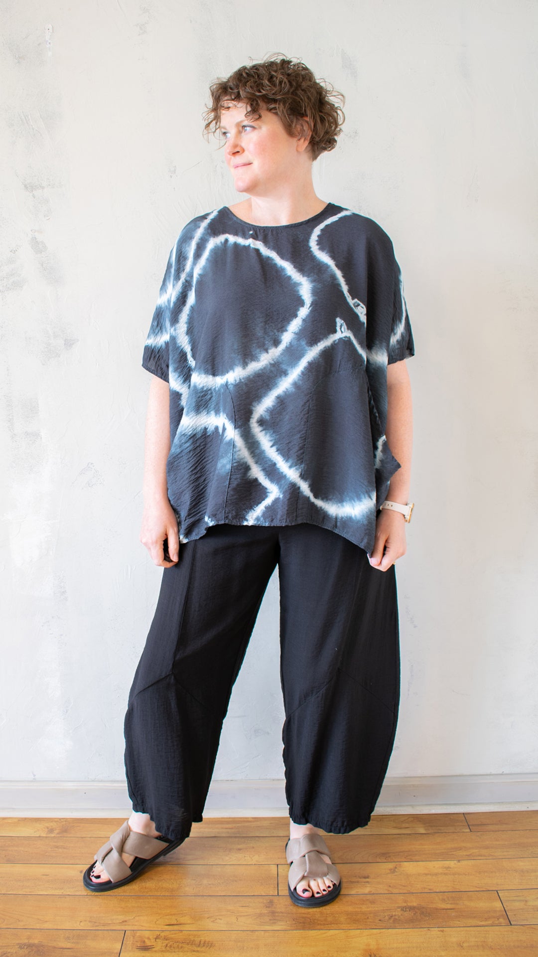 Parachute Shibori Pocket Top in Black