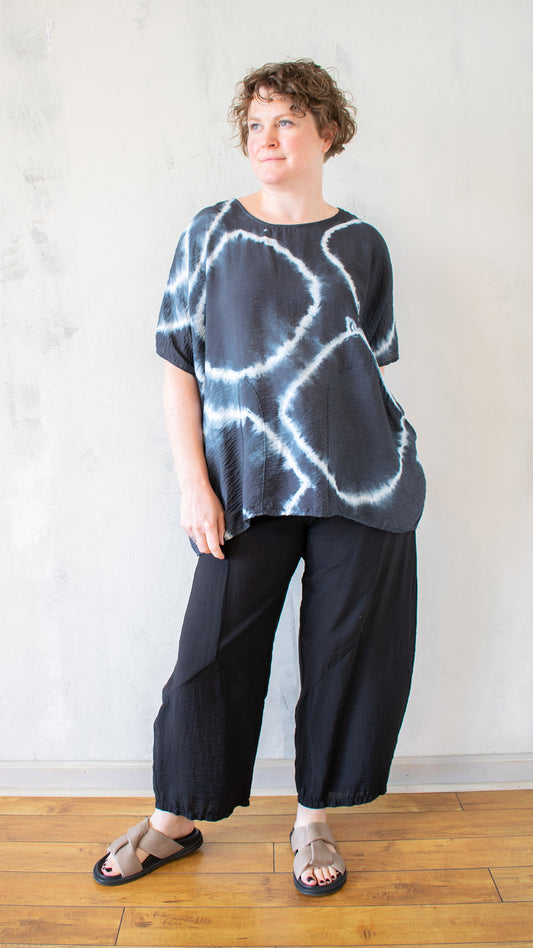Parachute Shibori Pocket Top in Black