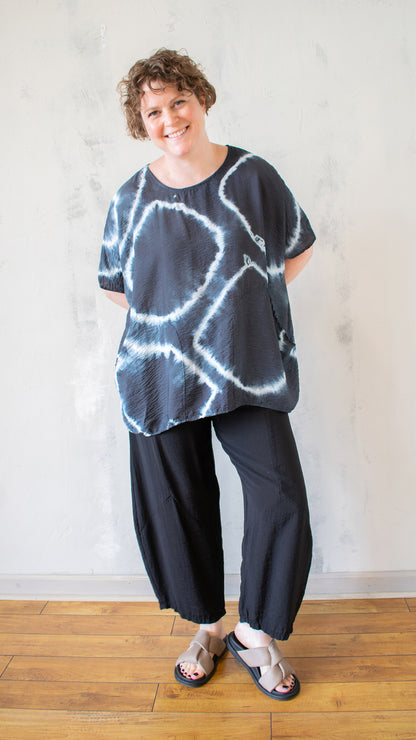 Parachute Shibori Pocket Top in Black