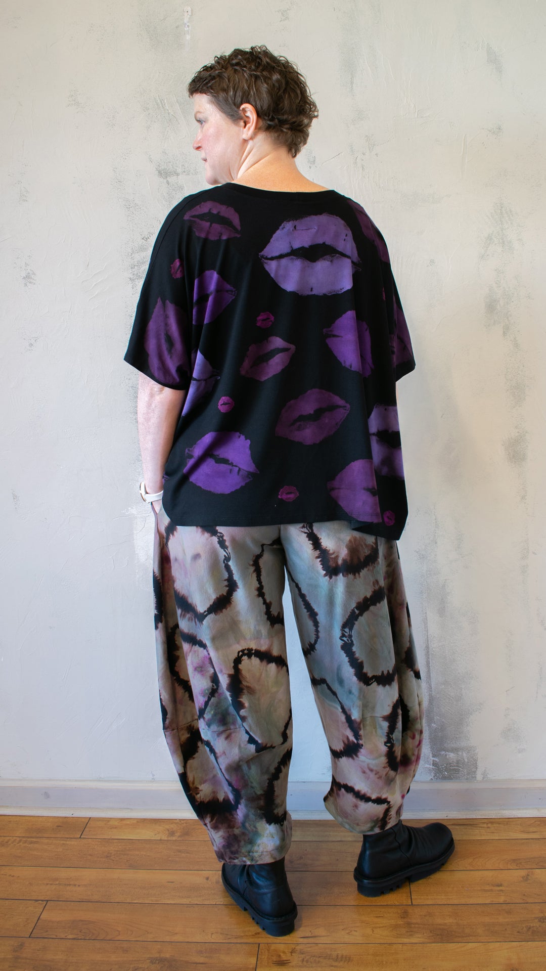 Kisses in Purple Top