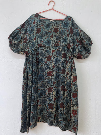 Crinkle Crop Dress in Block Print