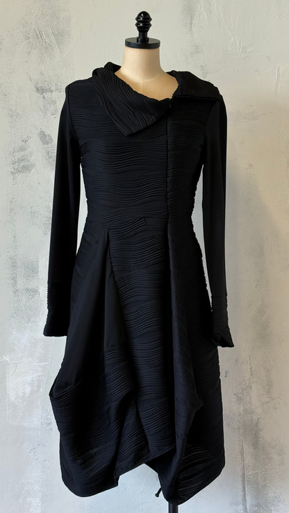Etraman Dress