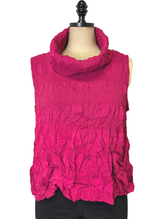 Janelle Crinkle Sleeveless Topper in Fuchsia