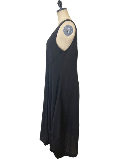 Long Travel Dress in Black