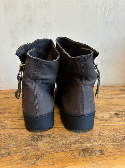 Tourist Smoq Boot in Soft Black