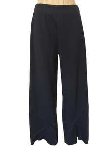 Remi Pant in Ebony