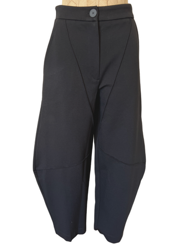 Structure Pants in Black