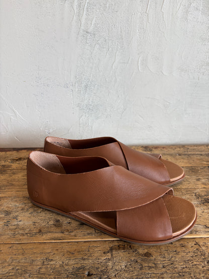 Laniey Sandal in Luggage