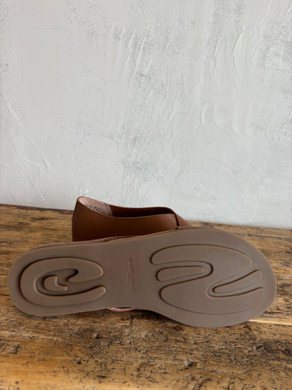 Laniey Sandal in Luggage