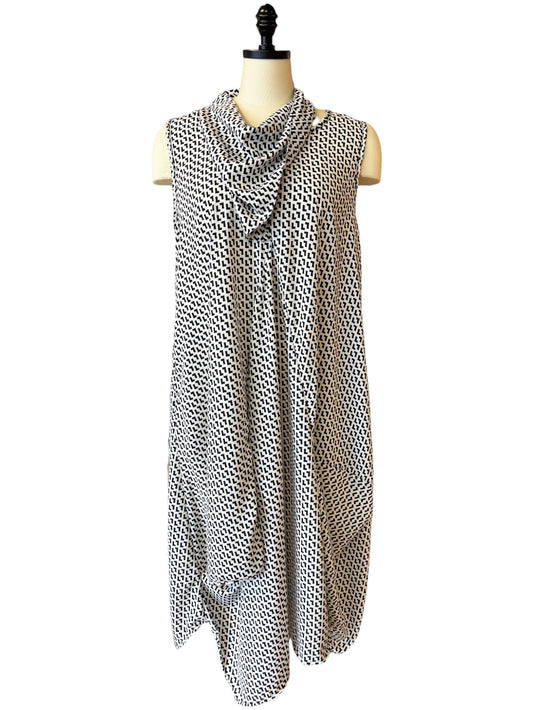 Scarf Criss Cross Glam Dress in Black and White
