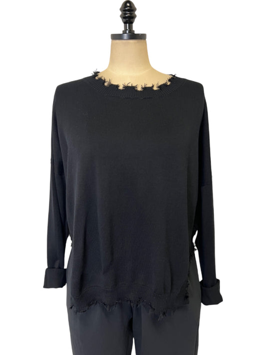 Shabby Chic Crew Neck in Black