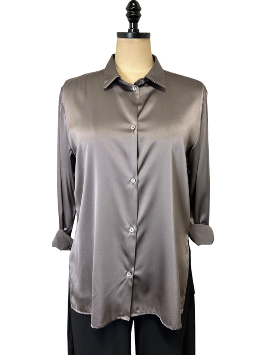 Ruk Button Up in Silver