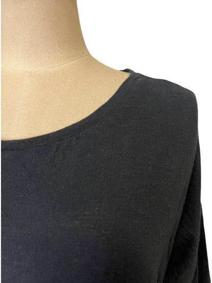 Crop Solid T-Shirt in Black